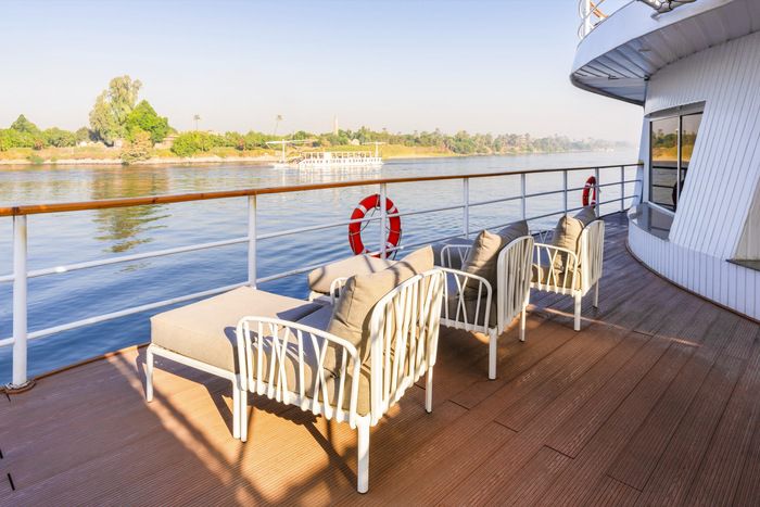 Entertainment on RV Star of Luxor